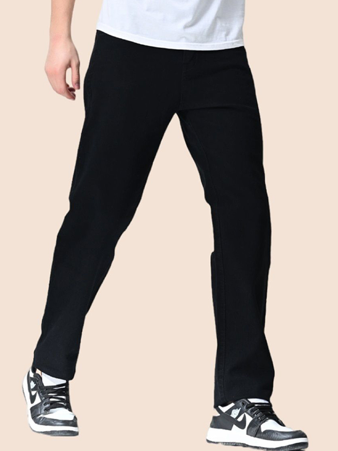 

LINARIA Men Classic Low Distress Jeans, Black