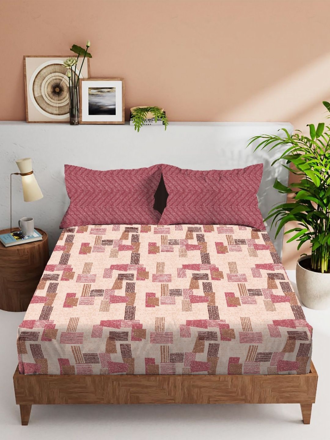 

VINTANA Pink & Beige Abstract Printed 160 TC Queen King Bedsheet Set
