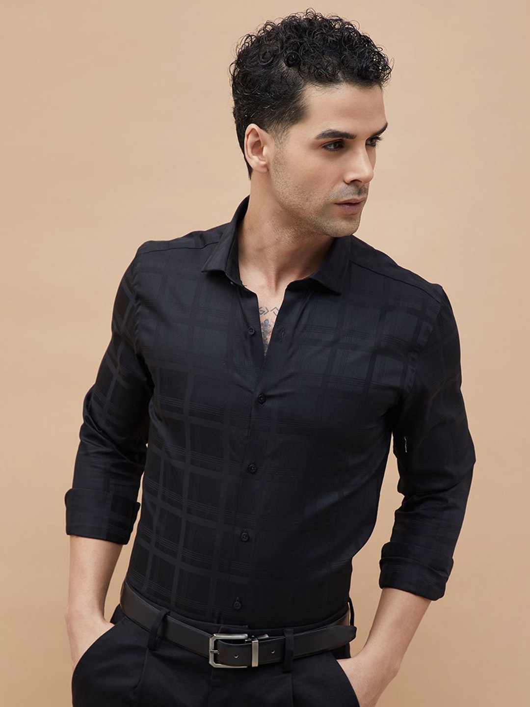 

CODE by Lifestyle Men Slim Fit Opaque Checked Casual Shirt, Black
