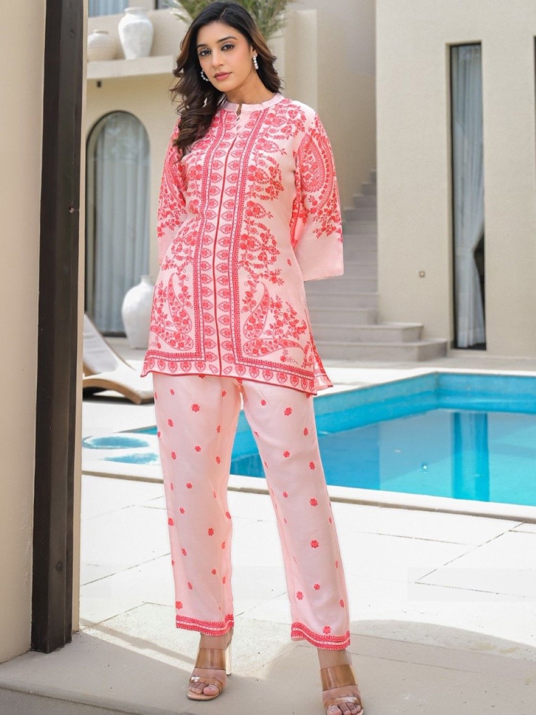 

AUTUMN LANE Women Floral Printed Regular Kurti with Trousers, Pink