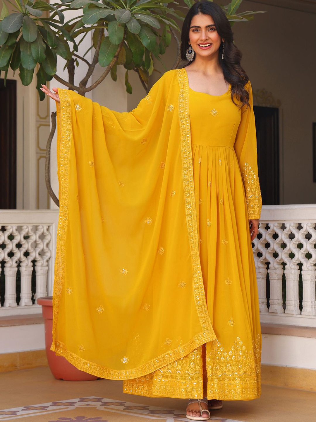 

Wedani Women Floral Embroidered Regular Kurta with Pyjamas & With Dupatta, Yellow