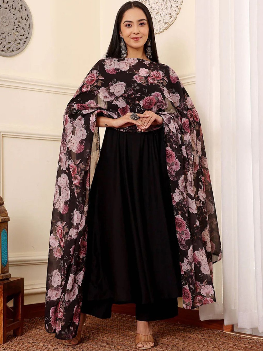 

TOOCHKI Printed Kurta & Palazzos With Dupatta Set, Black