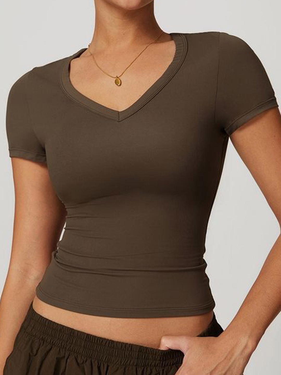 

LULU & SKY Crop Top, Black