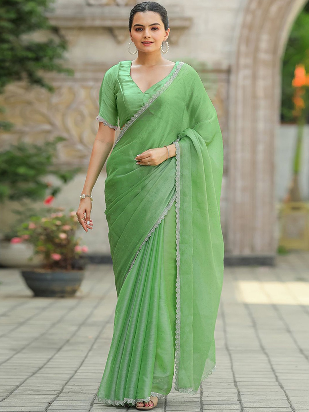 

Peachmode Beads and Stones Silk Blend Tussar Saree, Green