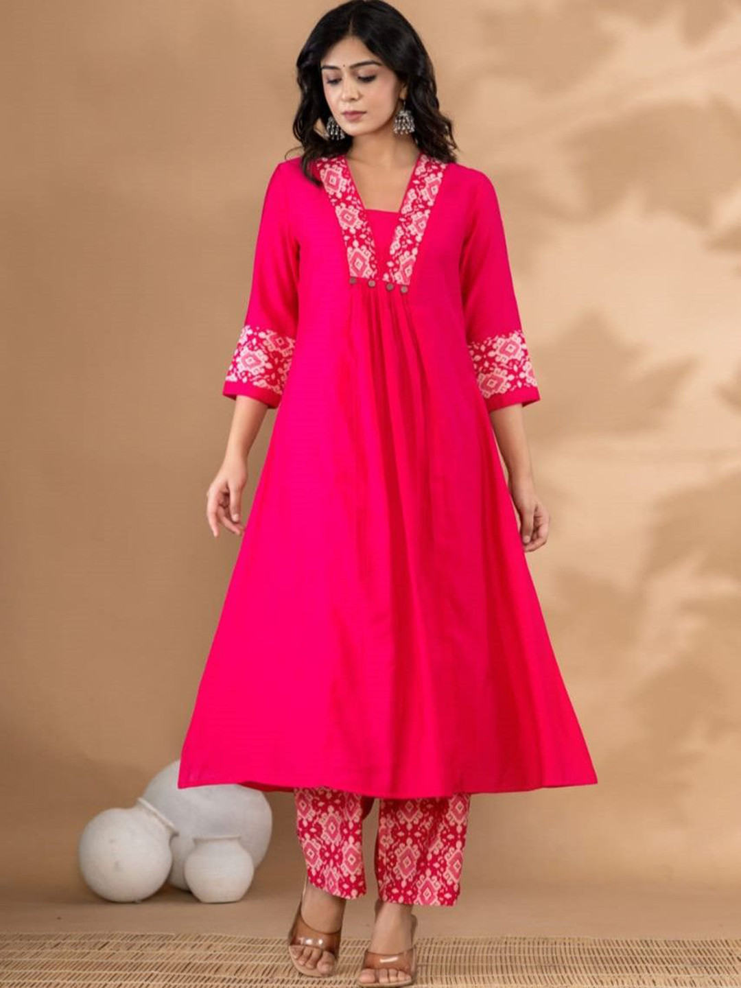 

AUTUMN LANE Women Floral Yoke Design Regular Thread Work Pure Cotton Kurta with Trousers, Pink
