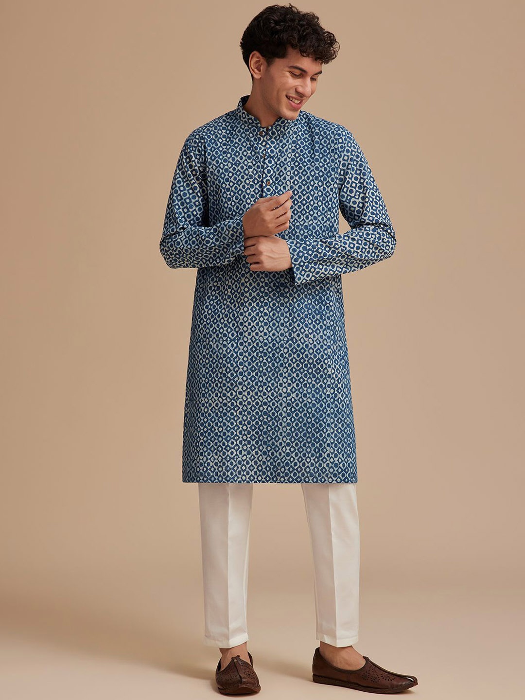 

KALKI Fashion Men Printed Regular Kurta with Trousers, Blue