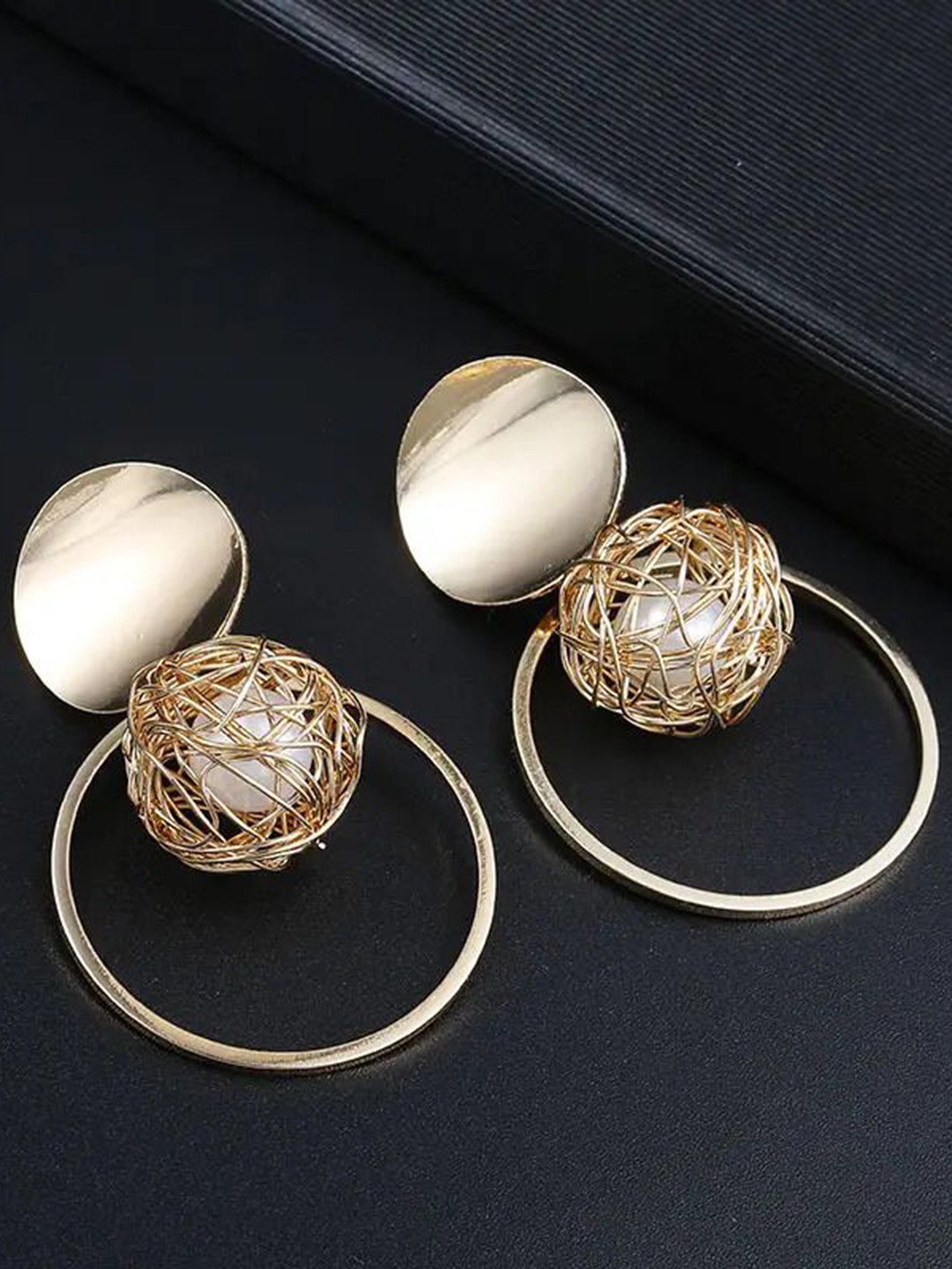 

DressBerry Contemporary Drop Earrings, Gold