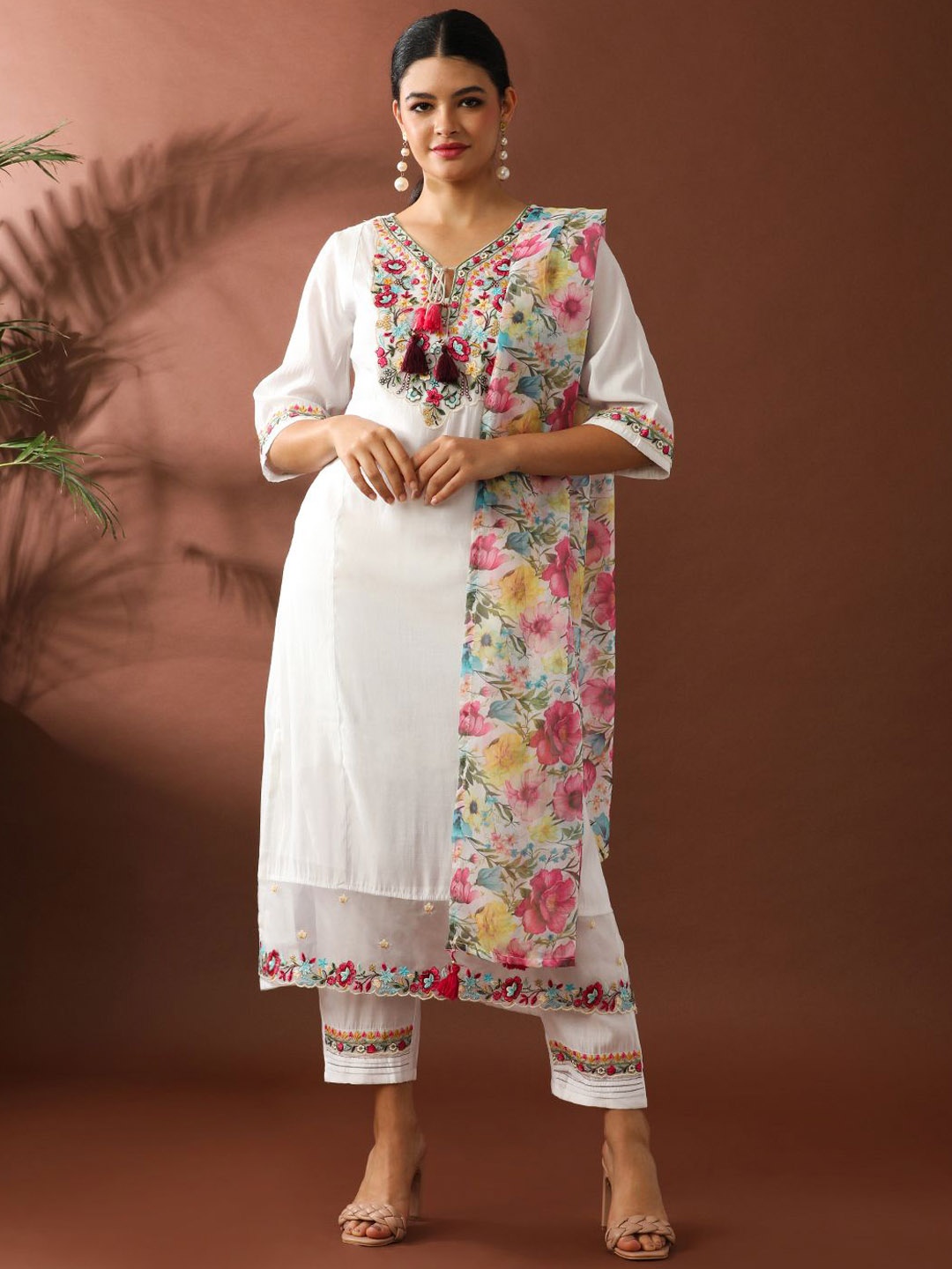 

Jaipur Kurti Women Floral Embroidered Regular Thread Work Chanderi Cotton Kurta with Trousers & With Dupatta, Off white