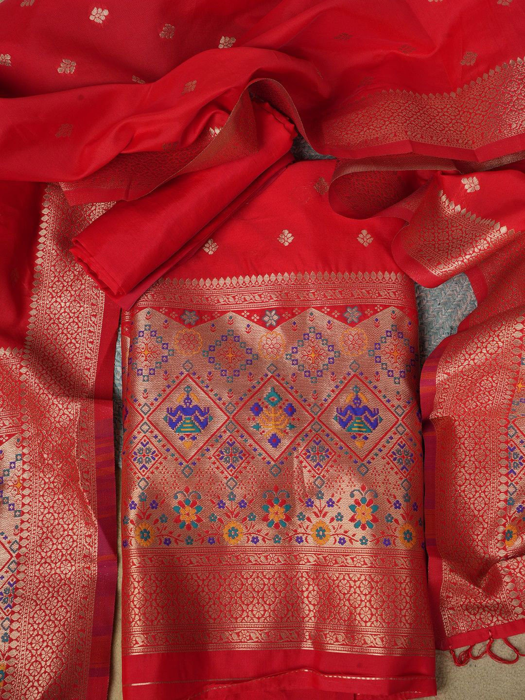 

MUFFLY Printed Pure Silk Unstitched Dress Material, Red