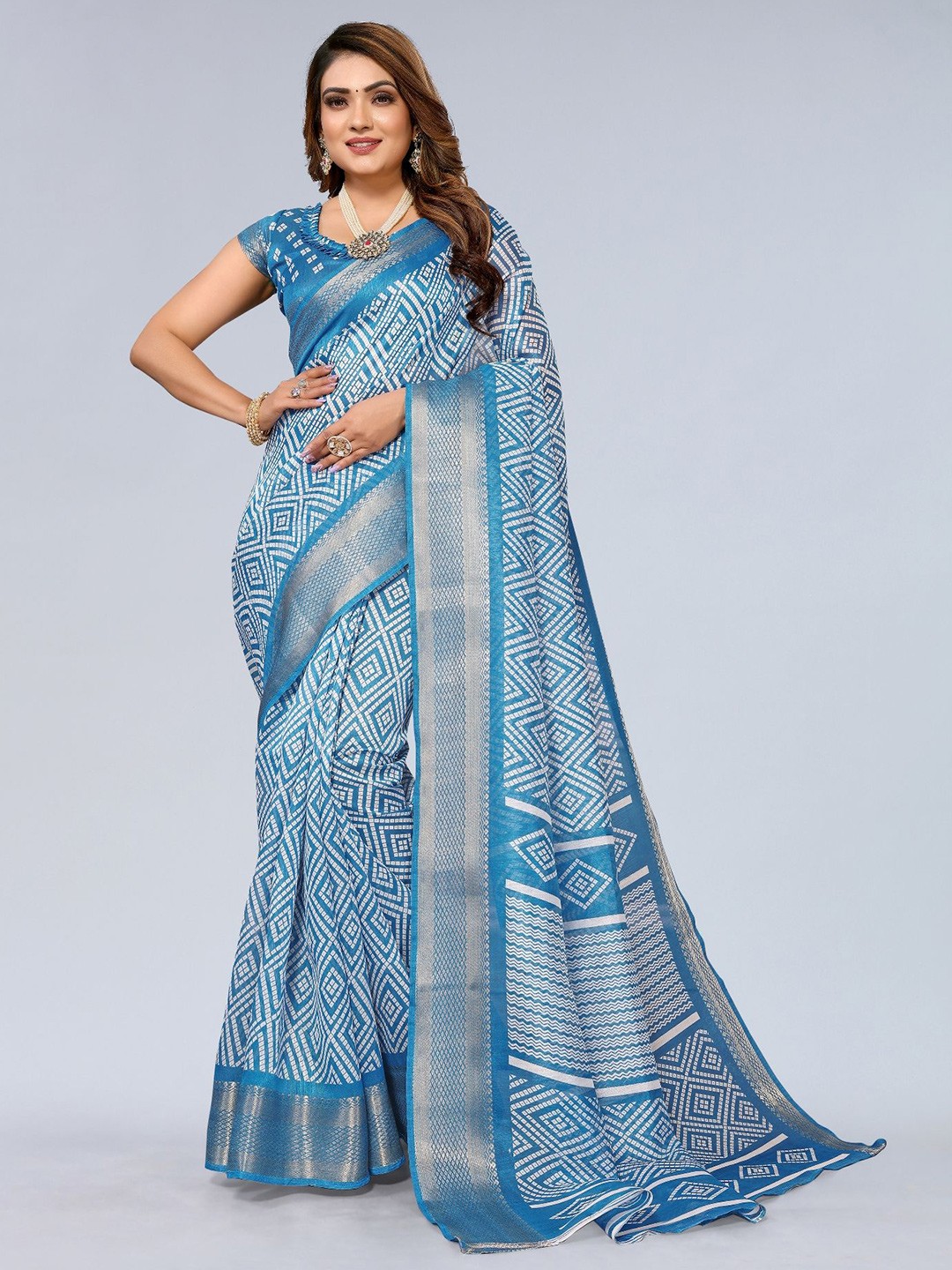 

Moda Rapido Floral Saree, Blue