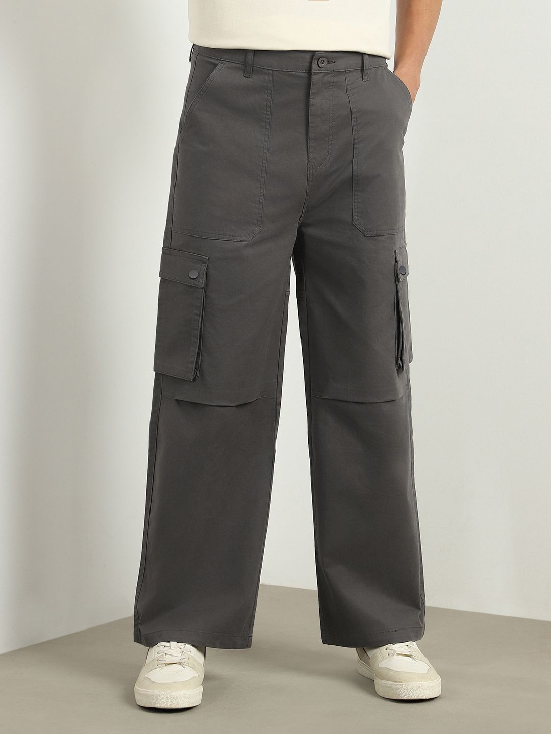 

NOBERO Men Printed Relaxed Loose Fit Pleated Cargos Trousers, Charcoal