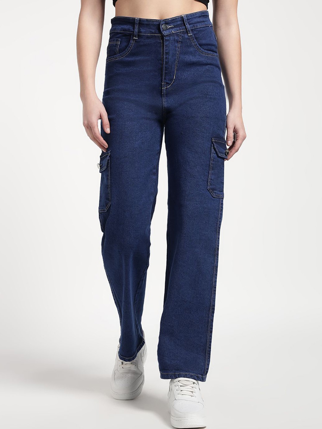 

The Roadster Lifestyle Co Women Pure Cotton High Rise Cargo Jeans, Navy blue
