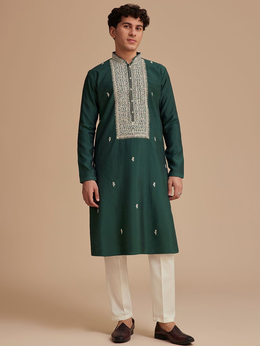 

KALKI Fashion Men Floral Embroidered Regular Thread Work Kurta with Trousers, Green