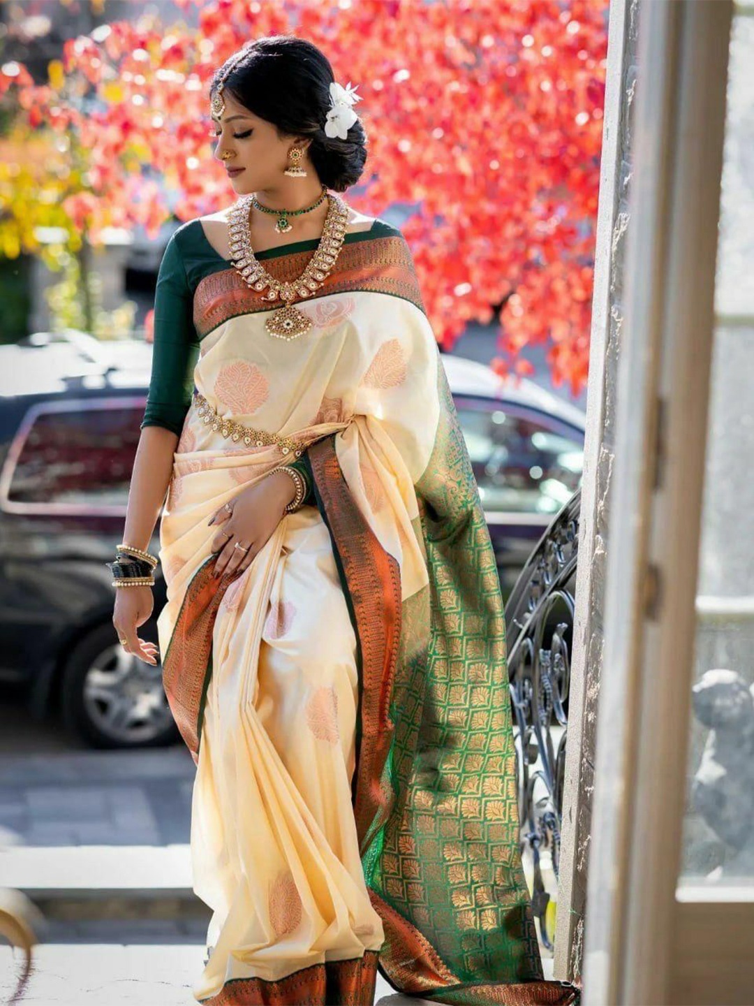 

VILLE FASHION Woven Design Zari Art Silk Kanjeevaram Saree, Cream