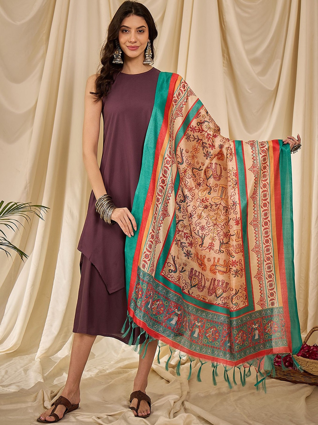 

InWeave Women Regular Kurta with Palazzos & With Dupatta, Mauve