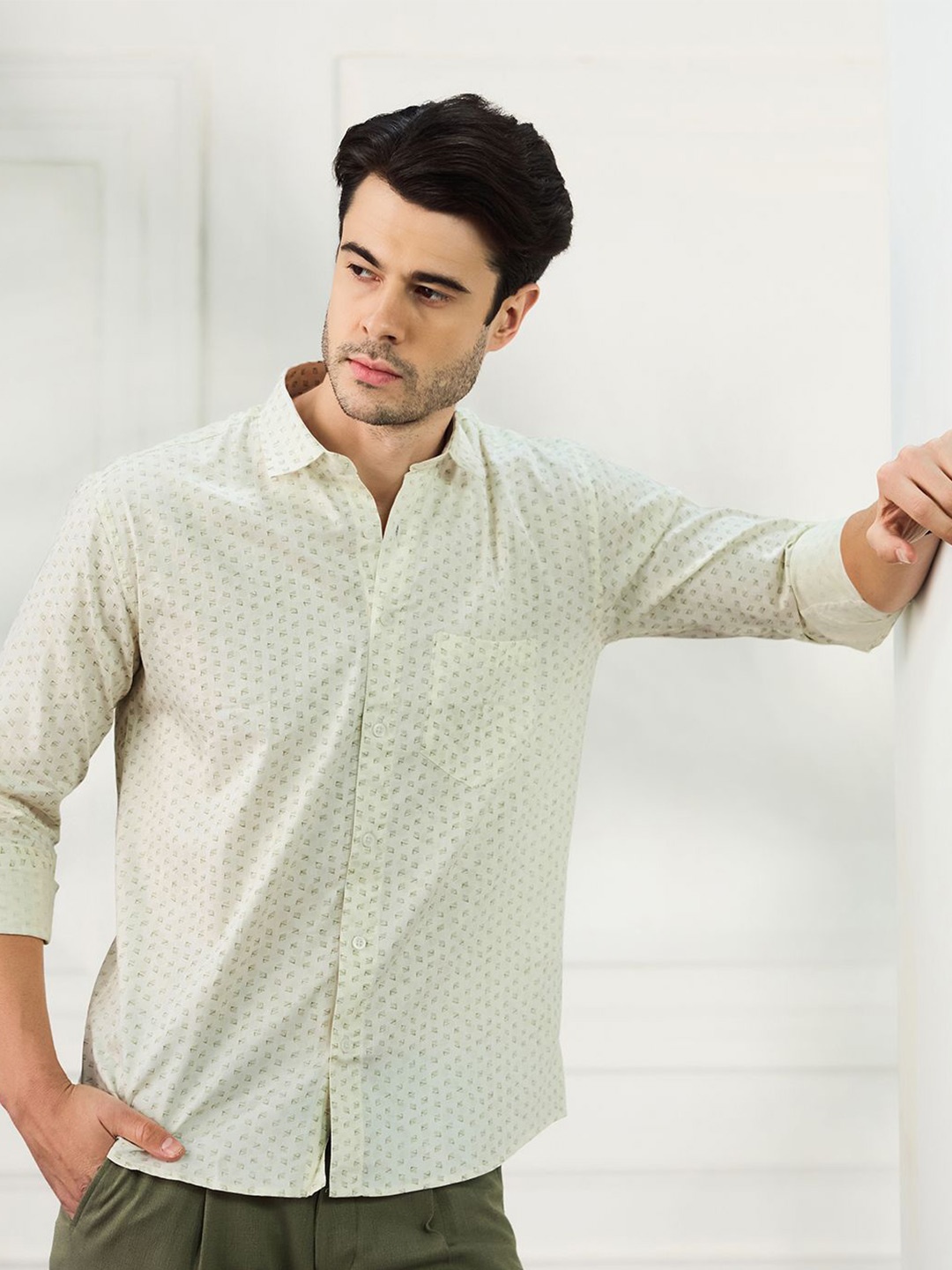 

TAHVO Men Comfort Opaque Casual Shirt, Cream