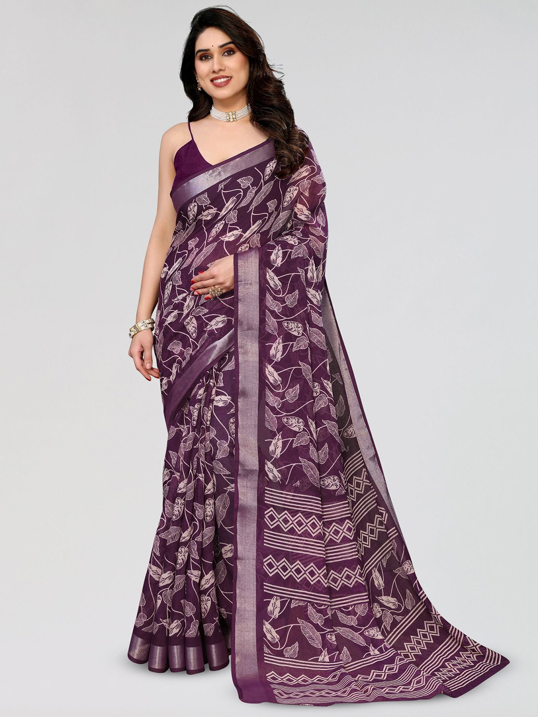 

Moda Rapido Floral Zari Linen Blend Saree, Purple