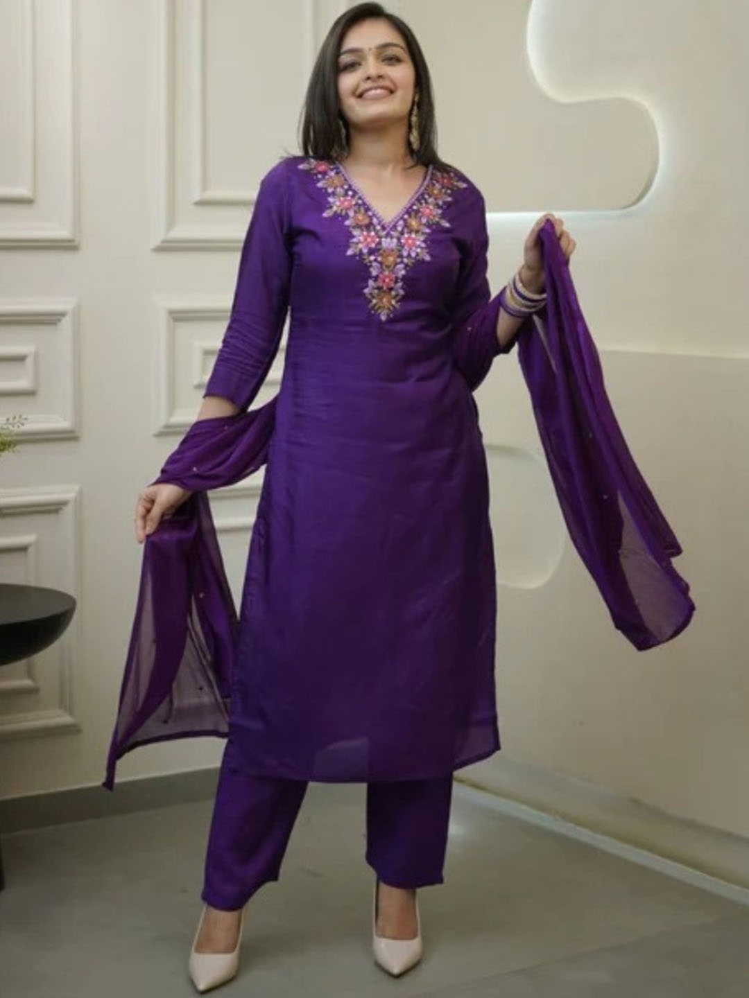 

Navlik Floral Yoke Design Chanderi Silk V-Neck Straight Kurta With Trousers & Dupatta, Purple