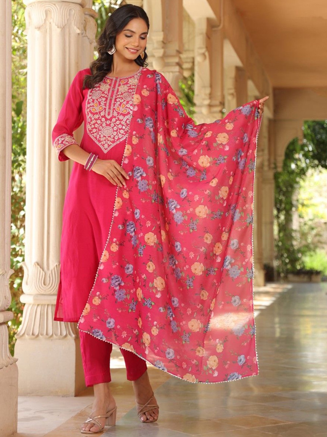 

AURIELLA Floral Yoke Design Sequinned Chanderi Silk Kurta With Trousers And Dupatta, Fuchsia