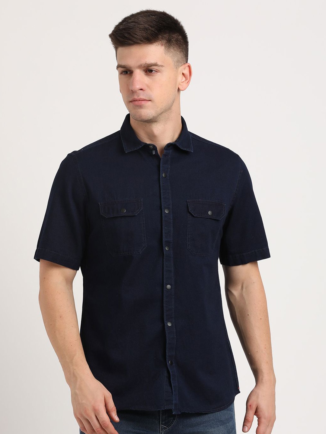 

Turtle Men Relaxed Slim Fit Spread Collar Solid Cotton Casual Shirt, Navy blue