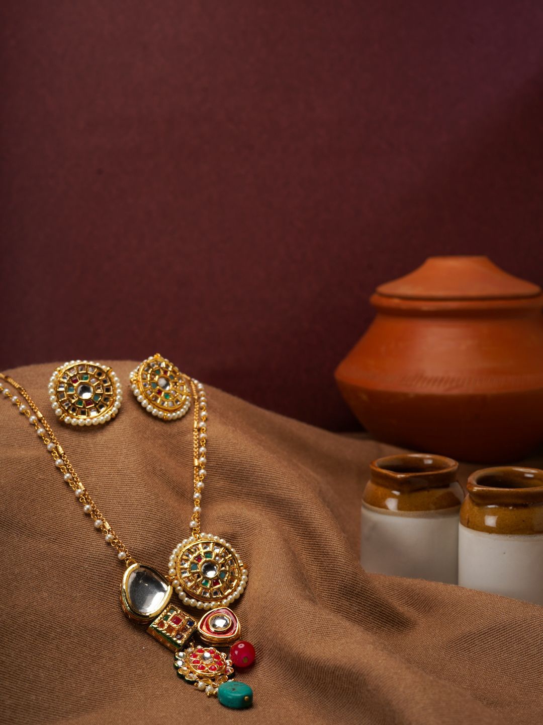 

AARSEE OFFICIAL Anti-Tarnish 22KT Gold-Plated Navrattan Fusion Pendant Set
