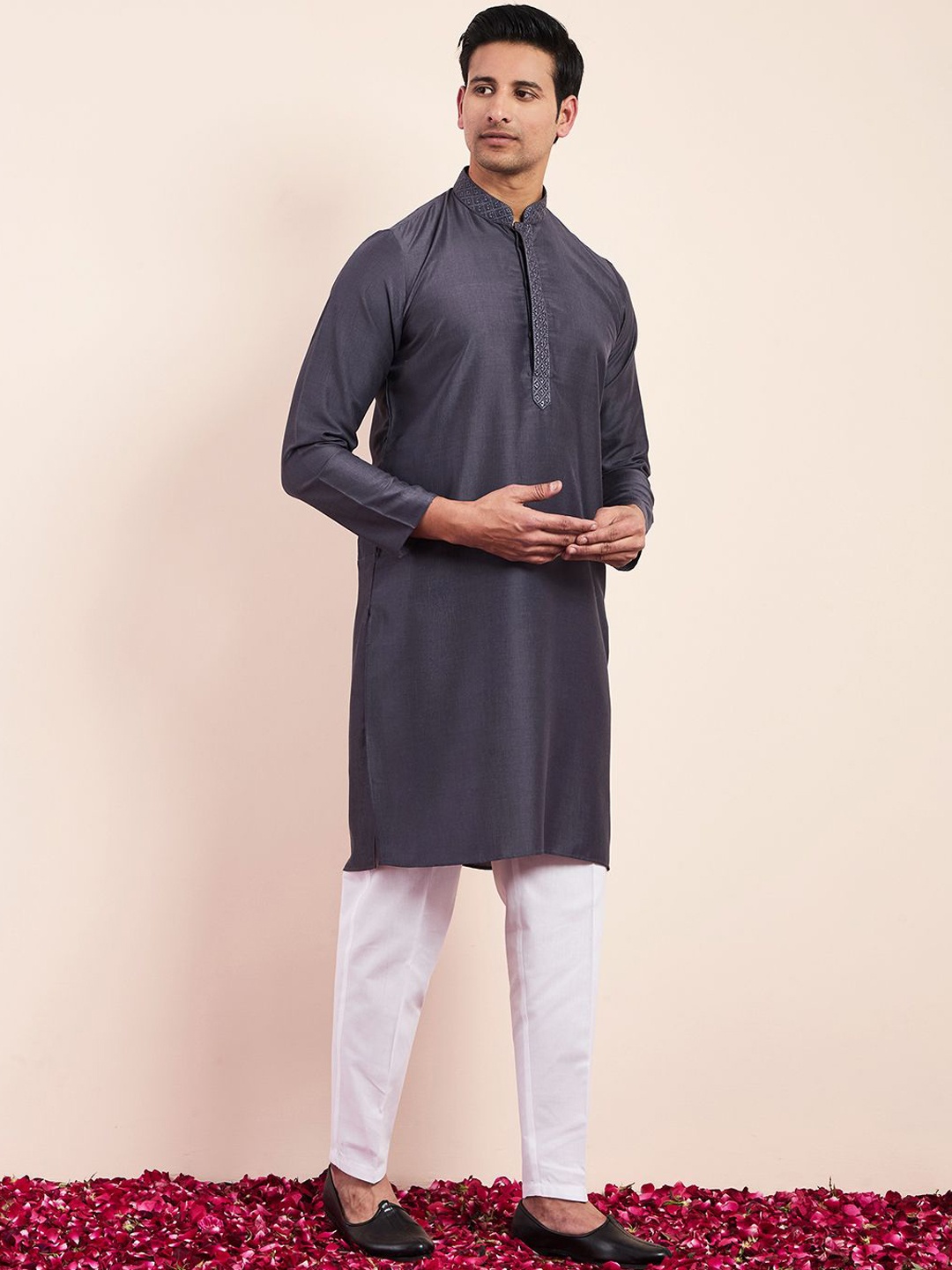 

Satwaa Yoke Design Mandarin Collar Cotton Straight Kurta, Grey