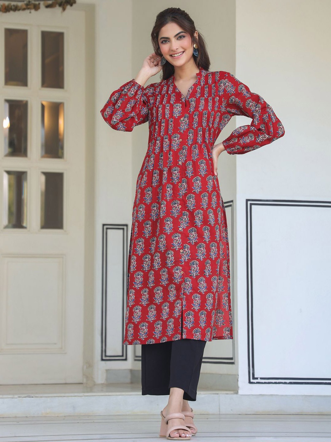 

Janasya Women Maroon Pure Cotton Floral Print Flared Kurta