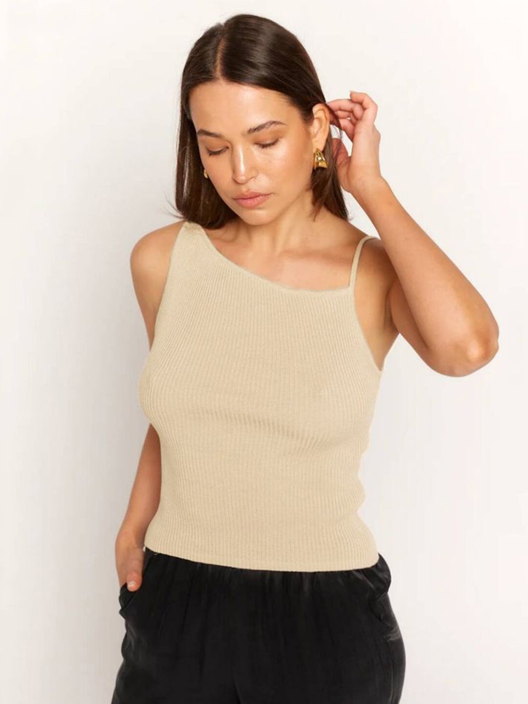 

LULU & SKY Top, Beige
