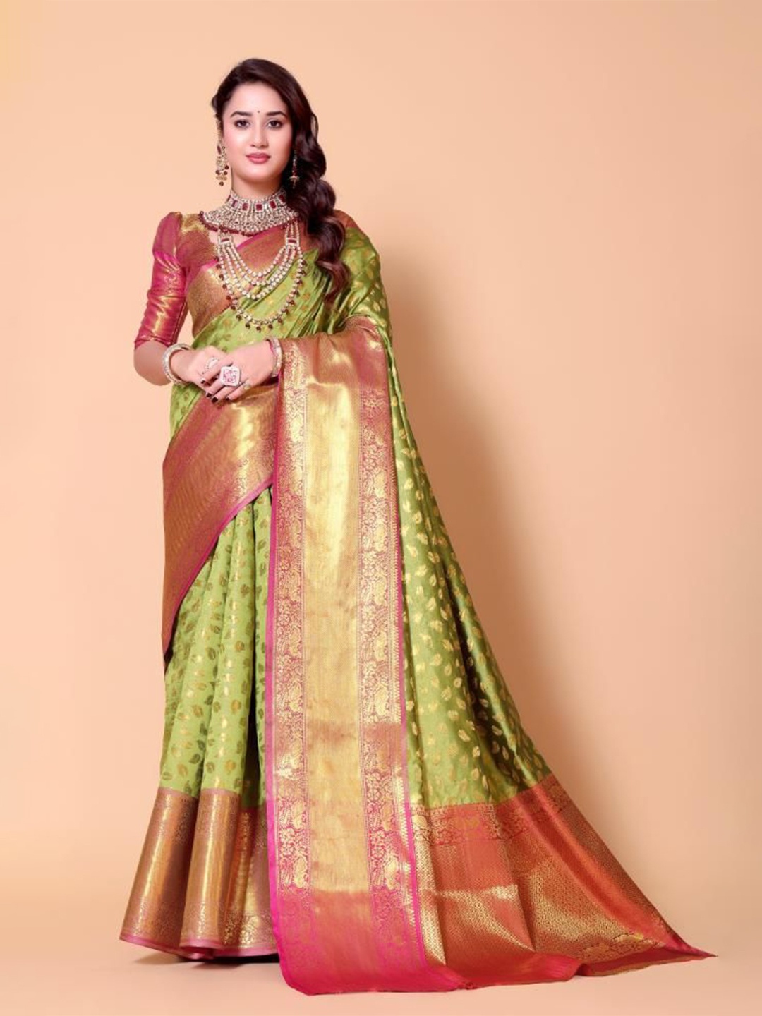 

jayant creation Woven Design Zari Silk Blend Banarasi Saree, Green