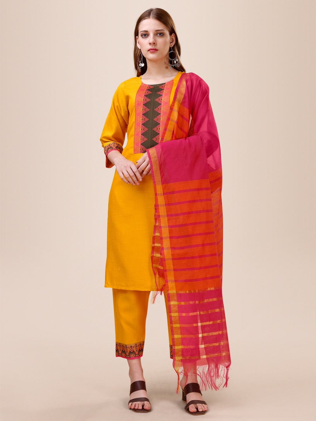 

Moda Rapido Women Printed Regular Kurta with Trousers & With Dupatta, Mustard
