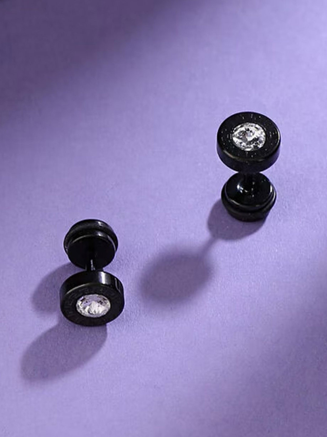 

VAGHBHATT Classic Studs Earrings, Black