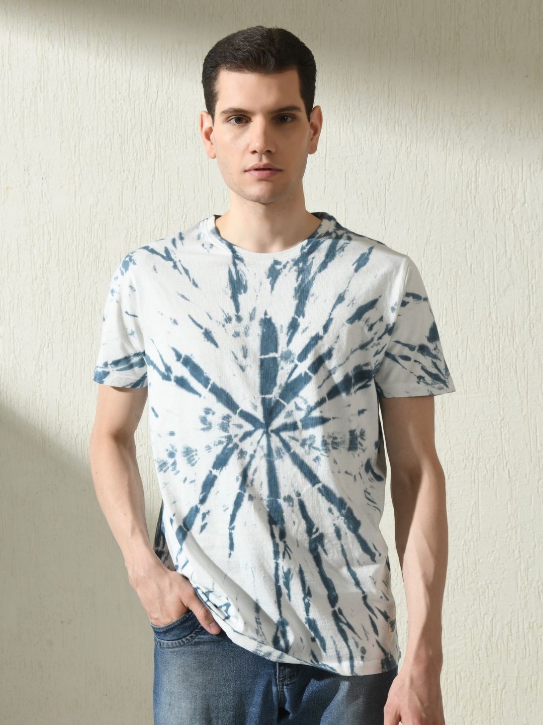 

ARBOUR Men Tie and Dye Printed Slim Fit T-shirt, Multi