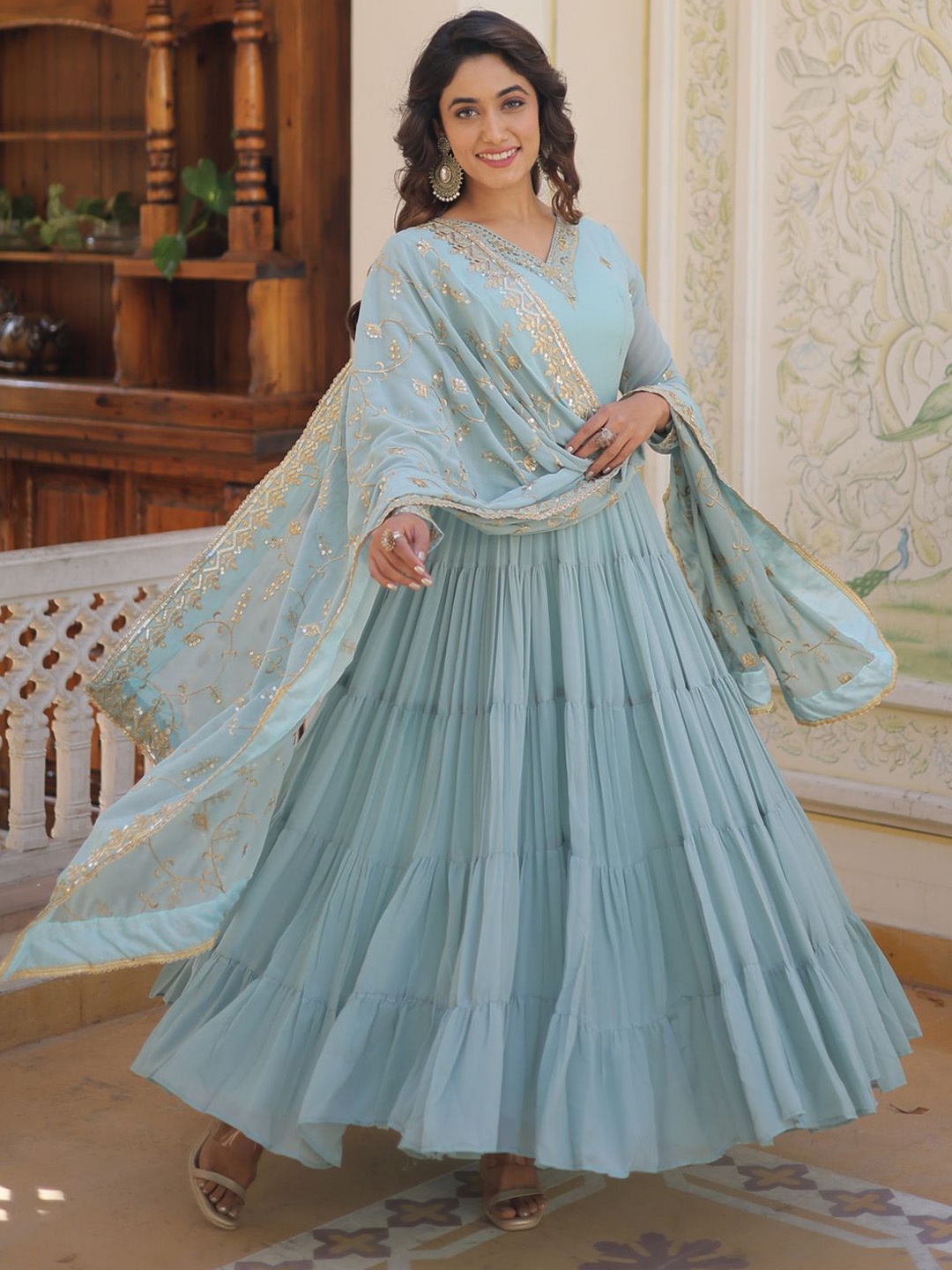 

Wedani Women Striped Georgette Anarkali Kurta, Blue
