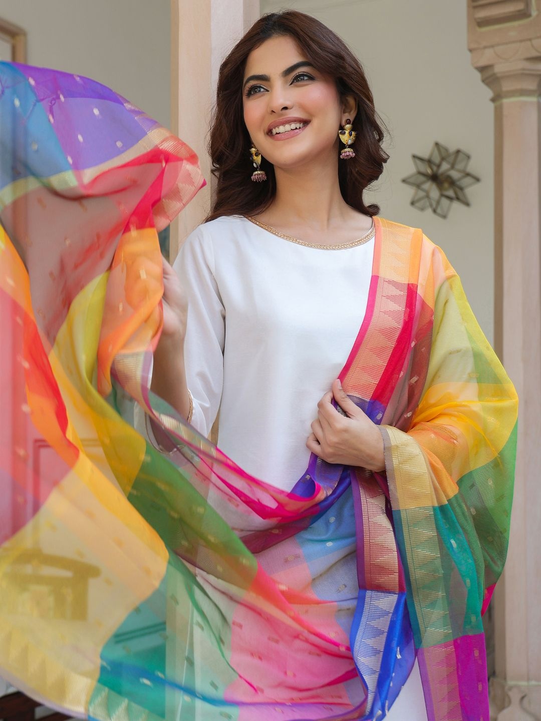 

Janasya Women Off-White Silk Blend Solid Kurta With Pant & Dupatta