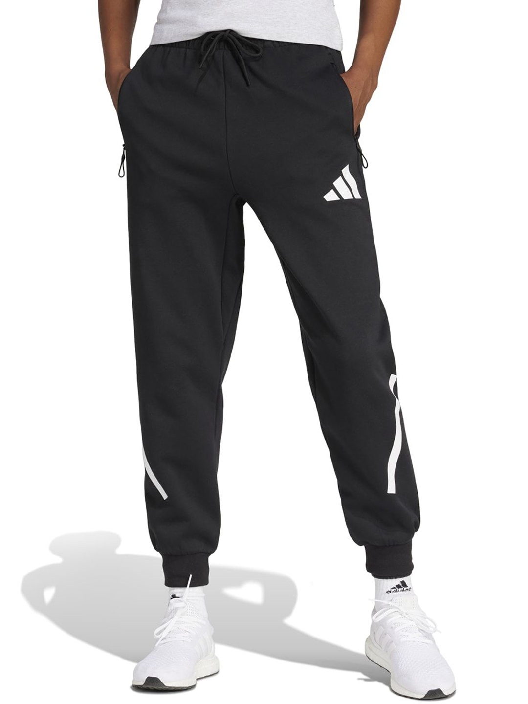 

ADIDAS Originals Women Mid-Rise Joggers, Black