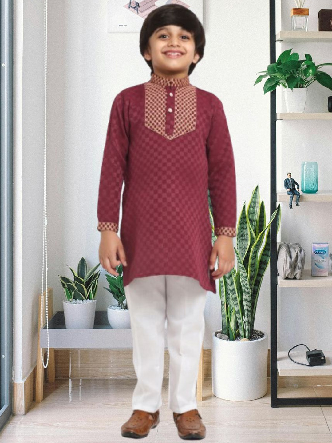 

CENSAL Boys Printed Regular Kurta with Pyjamas, Maroon