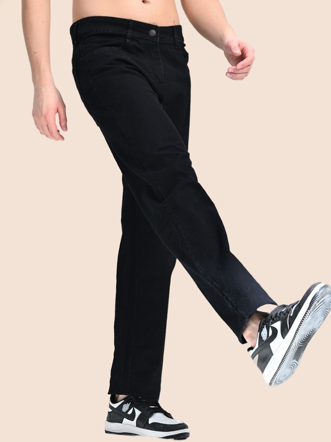 

LINARIA Men Classic Jogger Low Distress Jeans, Black