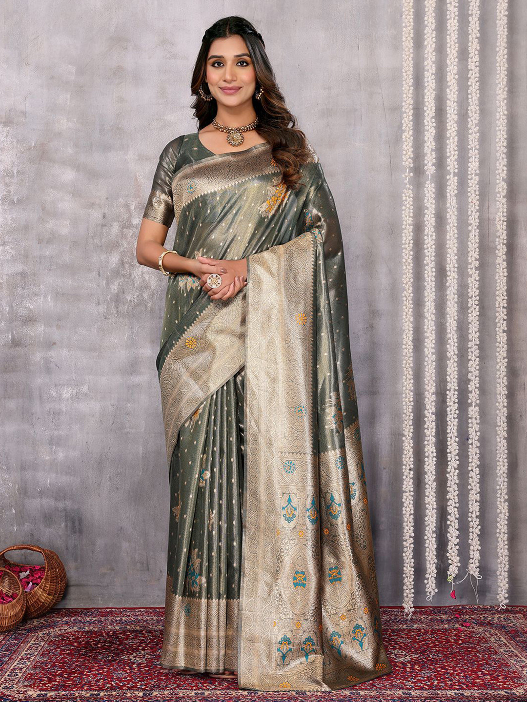 

Janasya Ethnic Motifs Zari Silk Blend Ready to Wear Banarasi Saree, Olive