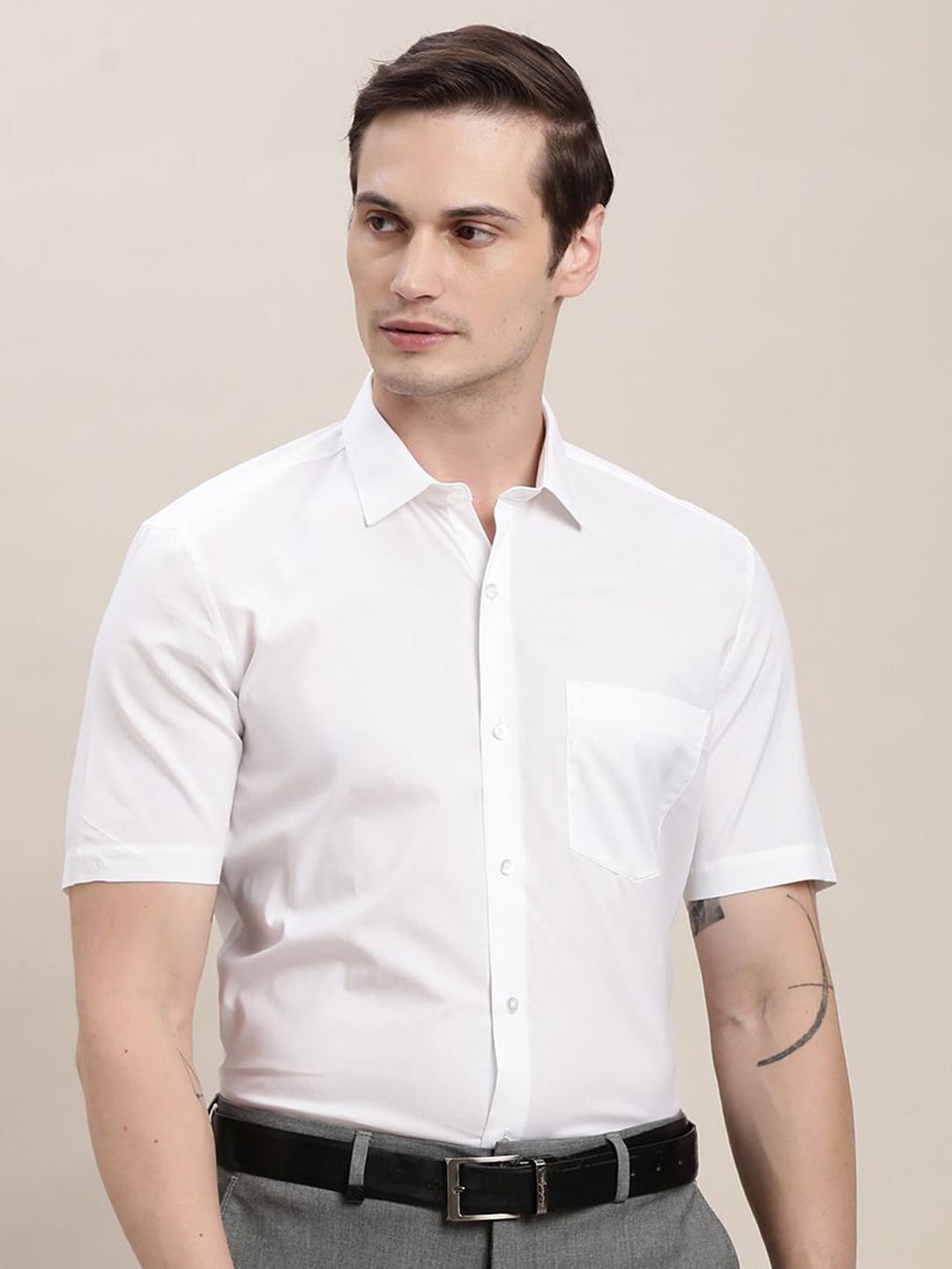 

Turtle Men Standard Regular Fit Spread Collar Solid Cotton Formal Shirt, White