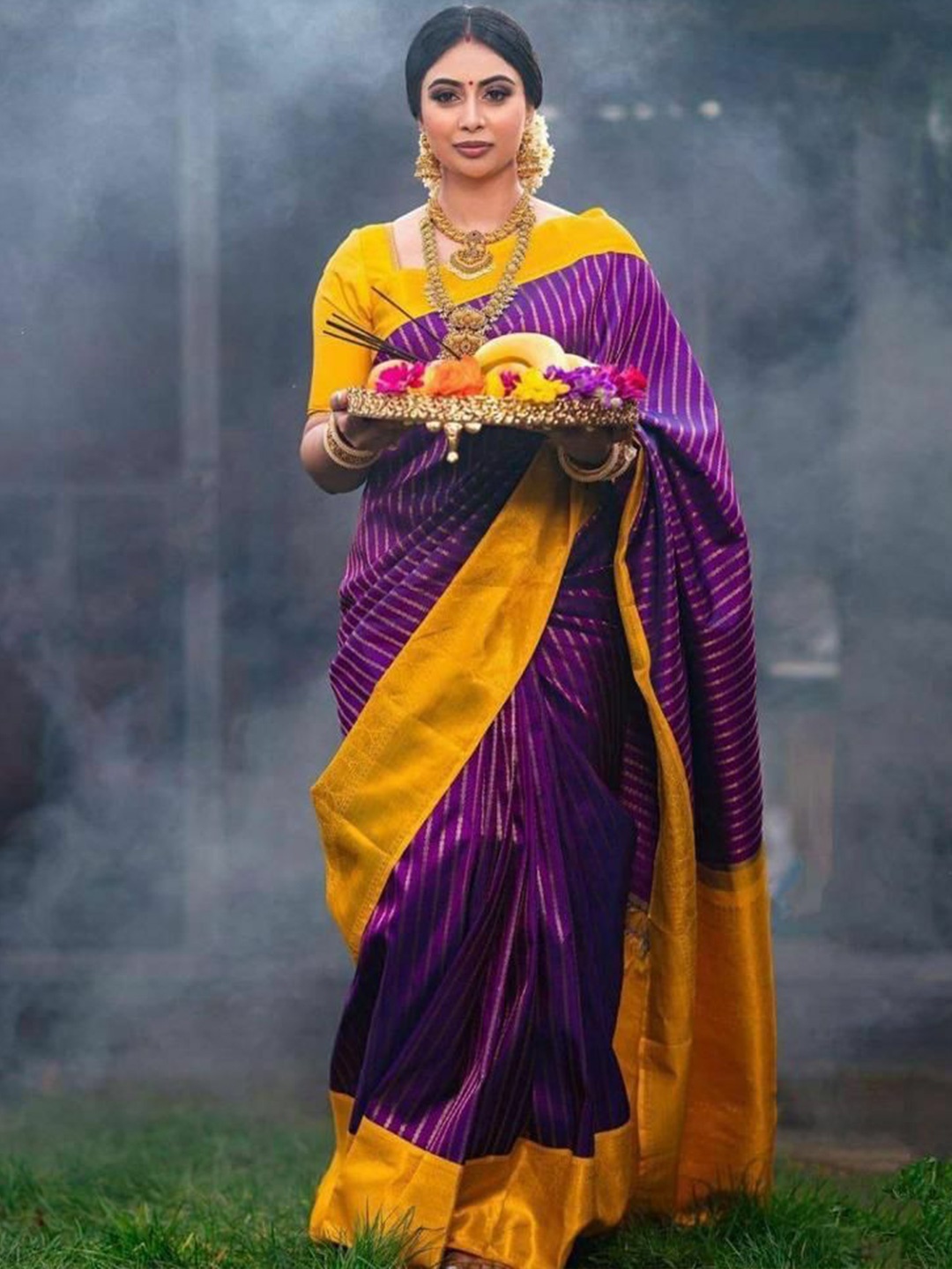 

VILLE FASHION Woven Design Zari Kanjeevaram Saree, Purple