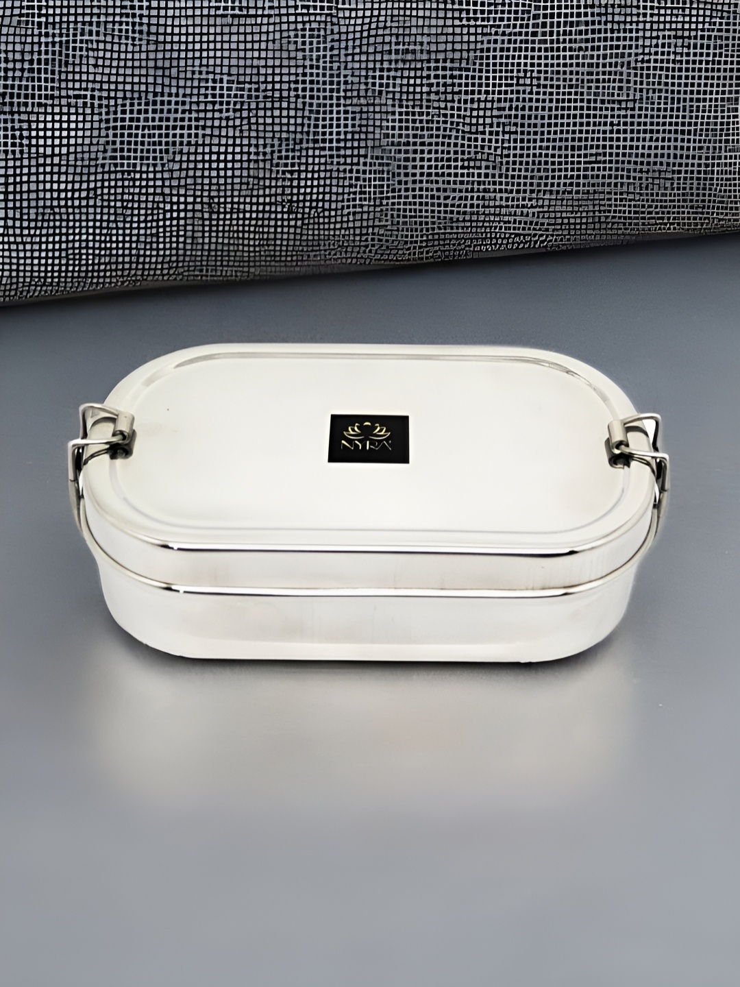 

Nyra Kitchenware Silver-Toned 2025 Stainless Steel Dishwasher Safe Lunch Box