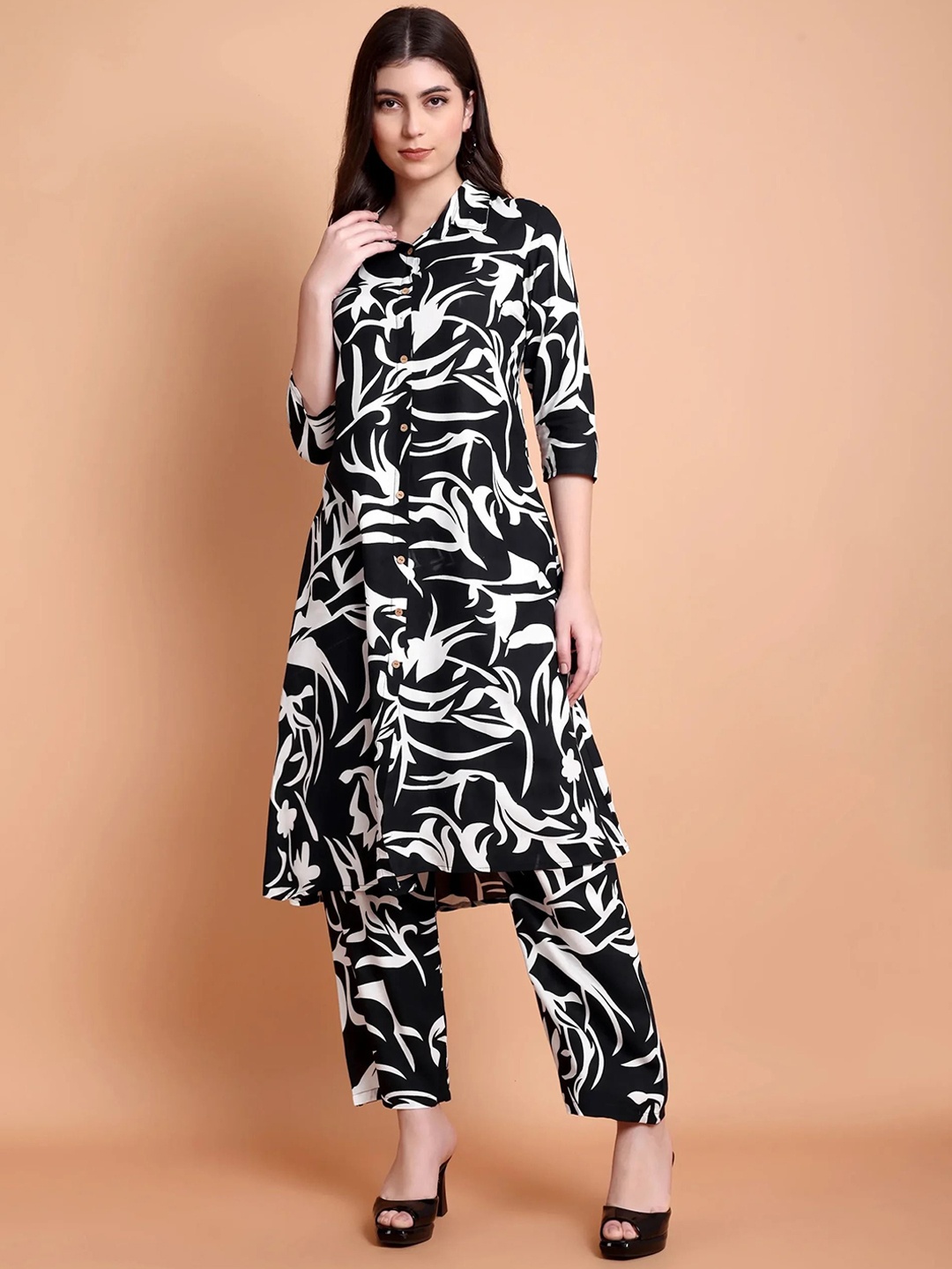

TUUFEE Printed Pure Cotton A-Line Kurta Set, Black