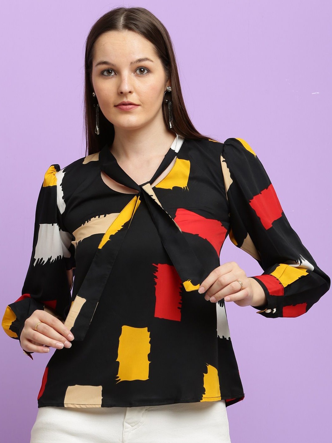 

CLOTHINK INDIA Geometric Colourblocked Tie-Up Neck Puff Sleeve Crepe Crop Top, Black