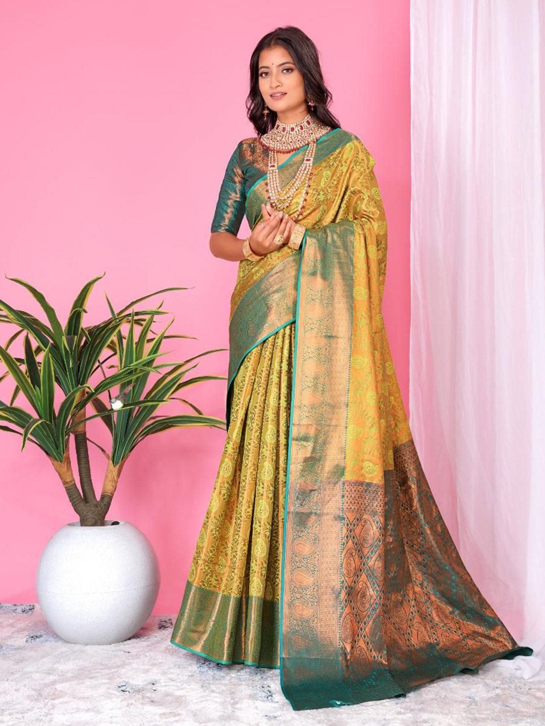 

jayant creation Woven Design Zari Silk Blend Banarasi Saree, Yellow