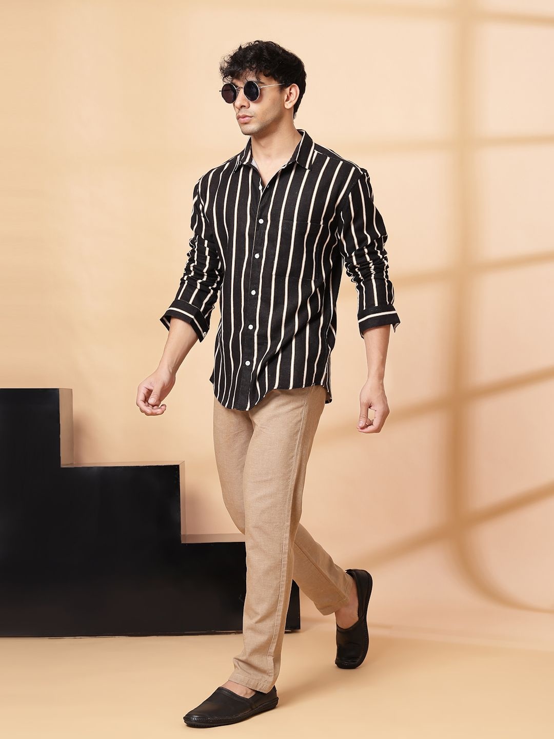 

Rigo Men Cutaway Collar Vertical Striped Linen Casual Shirt, Black