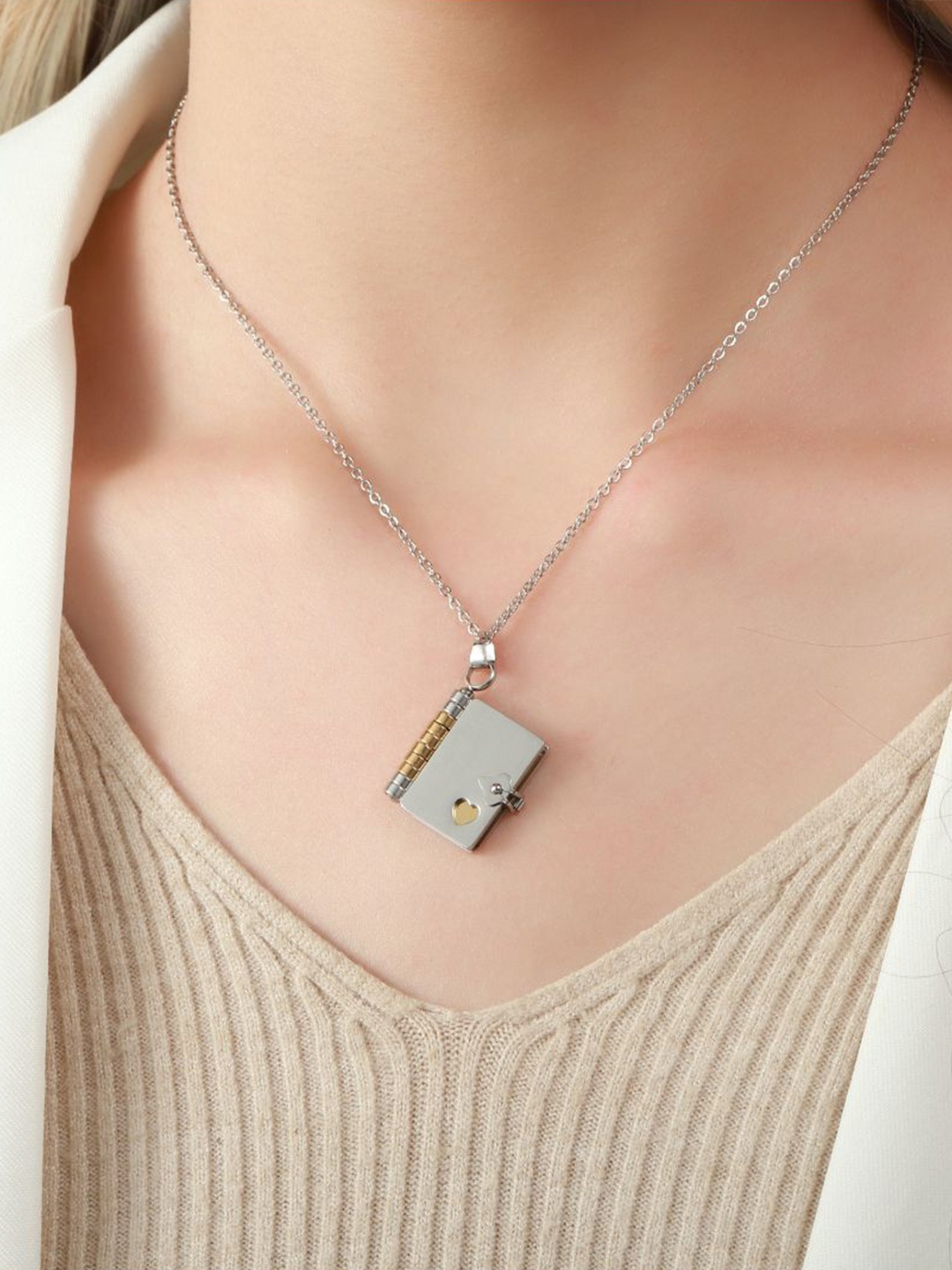 

SALTY Chapter of Love Pendant With Chain, Silver