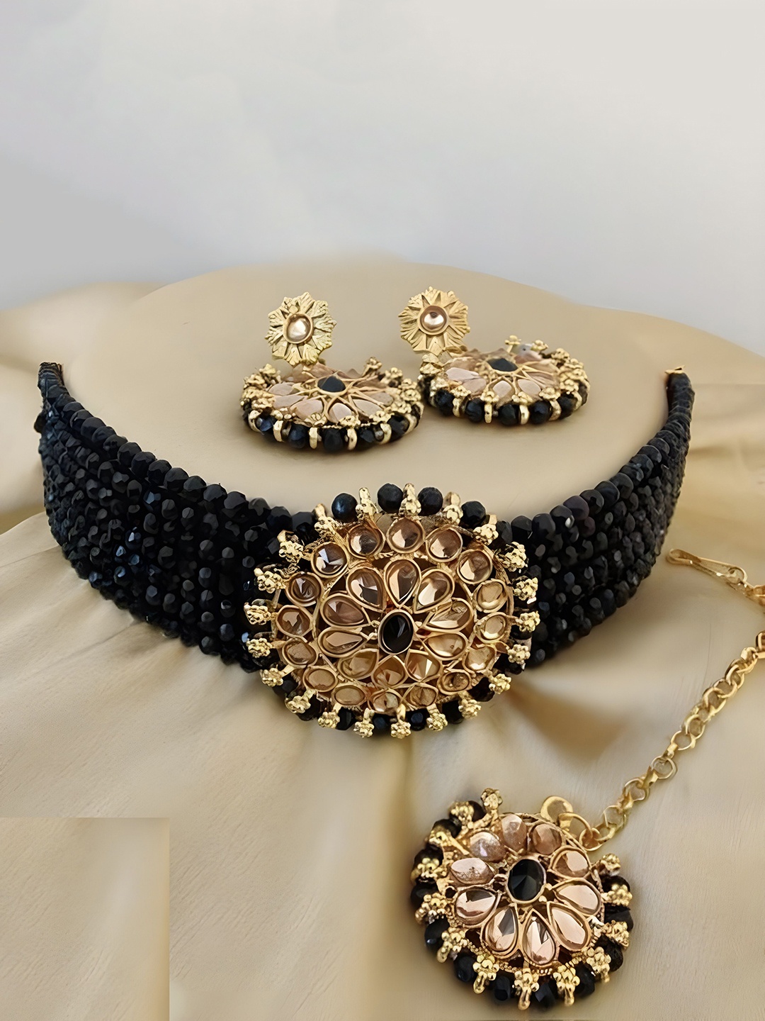 

JMBW INTERNATIONAL Set Of 2 Gold Plated Stone Studded & Beaded Jewellery Sets