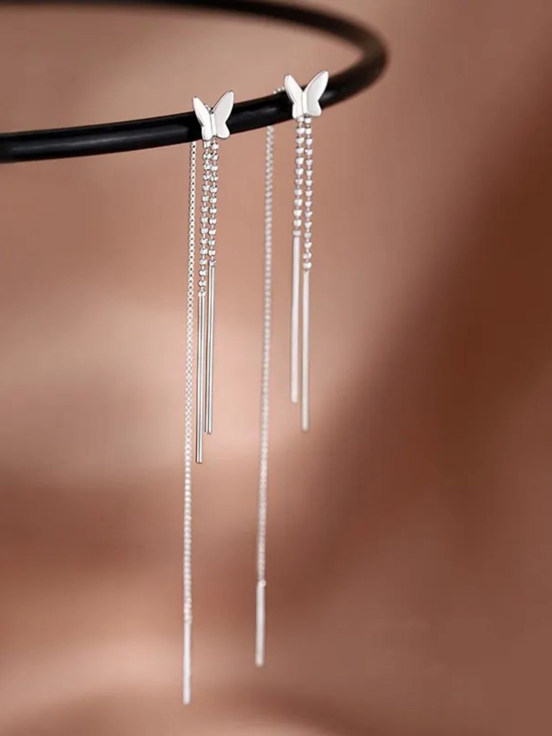 

DressBerry Contemporary Drop Earrings, Silver