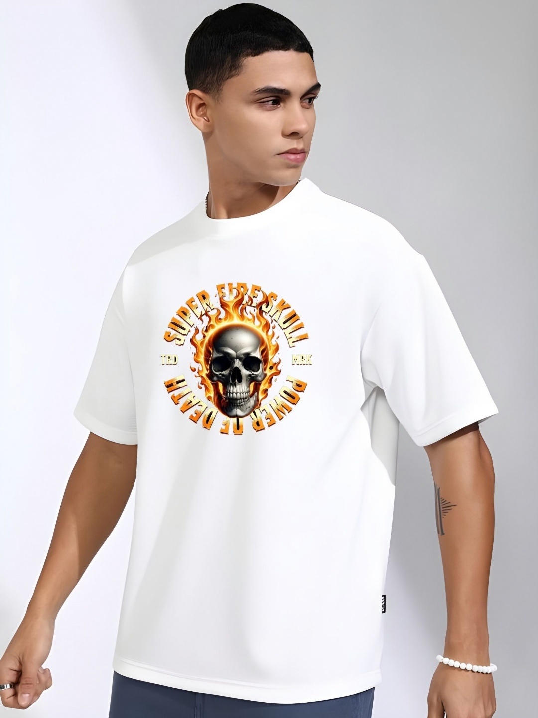 

THE BEETEL HOUSE Men Drop-Shoulder Sleeves T-shirt, White