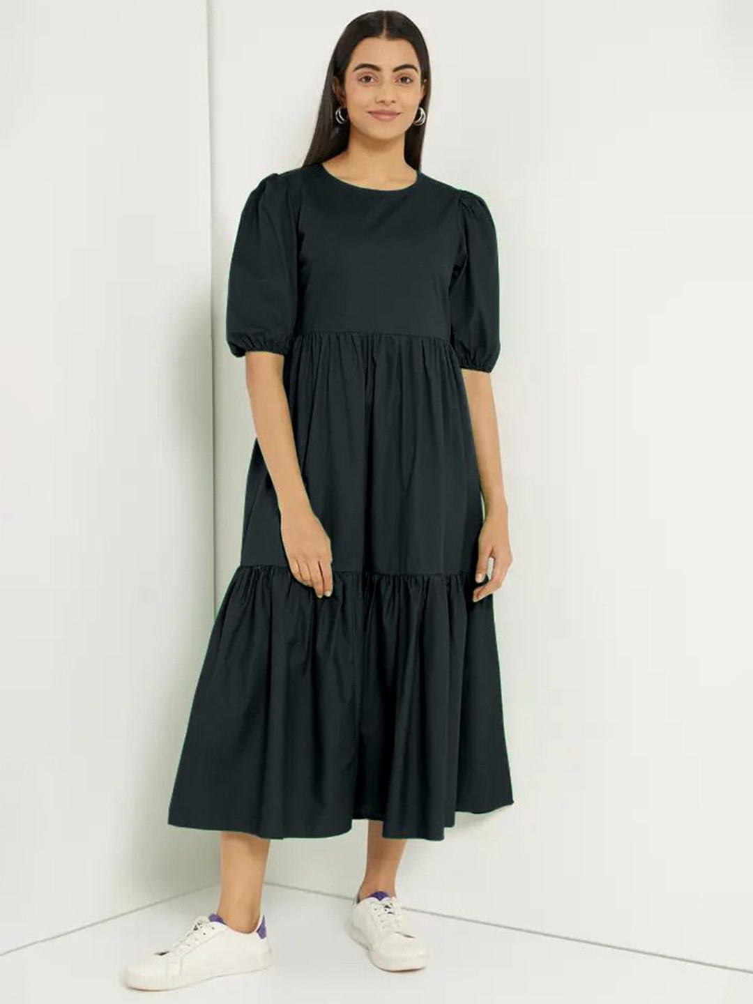 

Raiyani Fashion Tiered Puff Sleeve Fit & Flare Midi Dress, Black